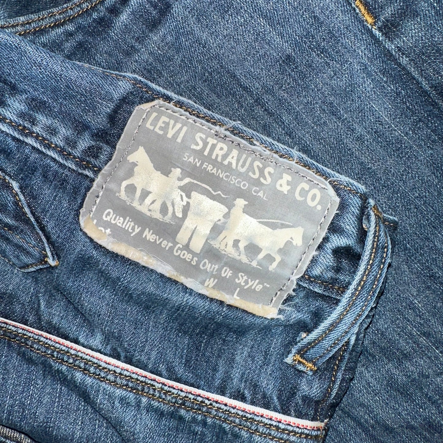 Levis Engineered Jeans