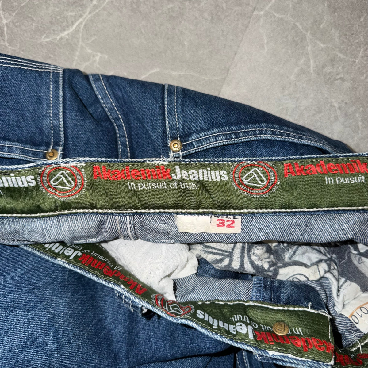 RARE Vintage Akademik Jeanius Jeans