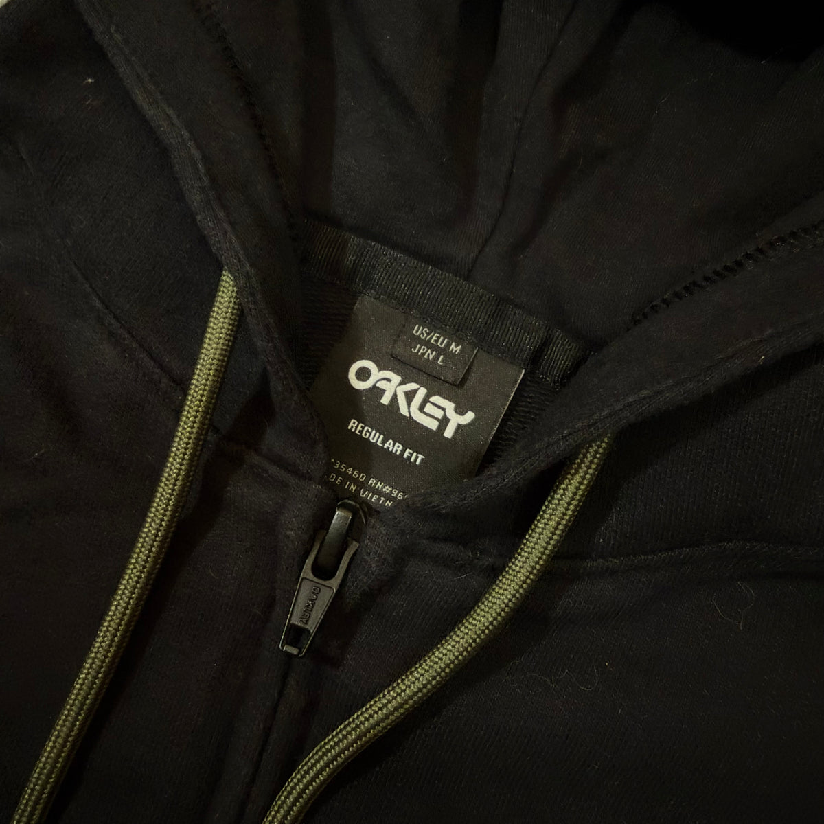 Oakley Zip-Up