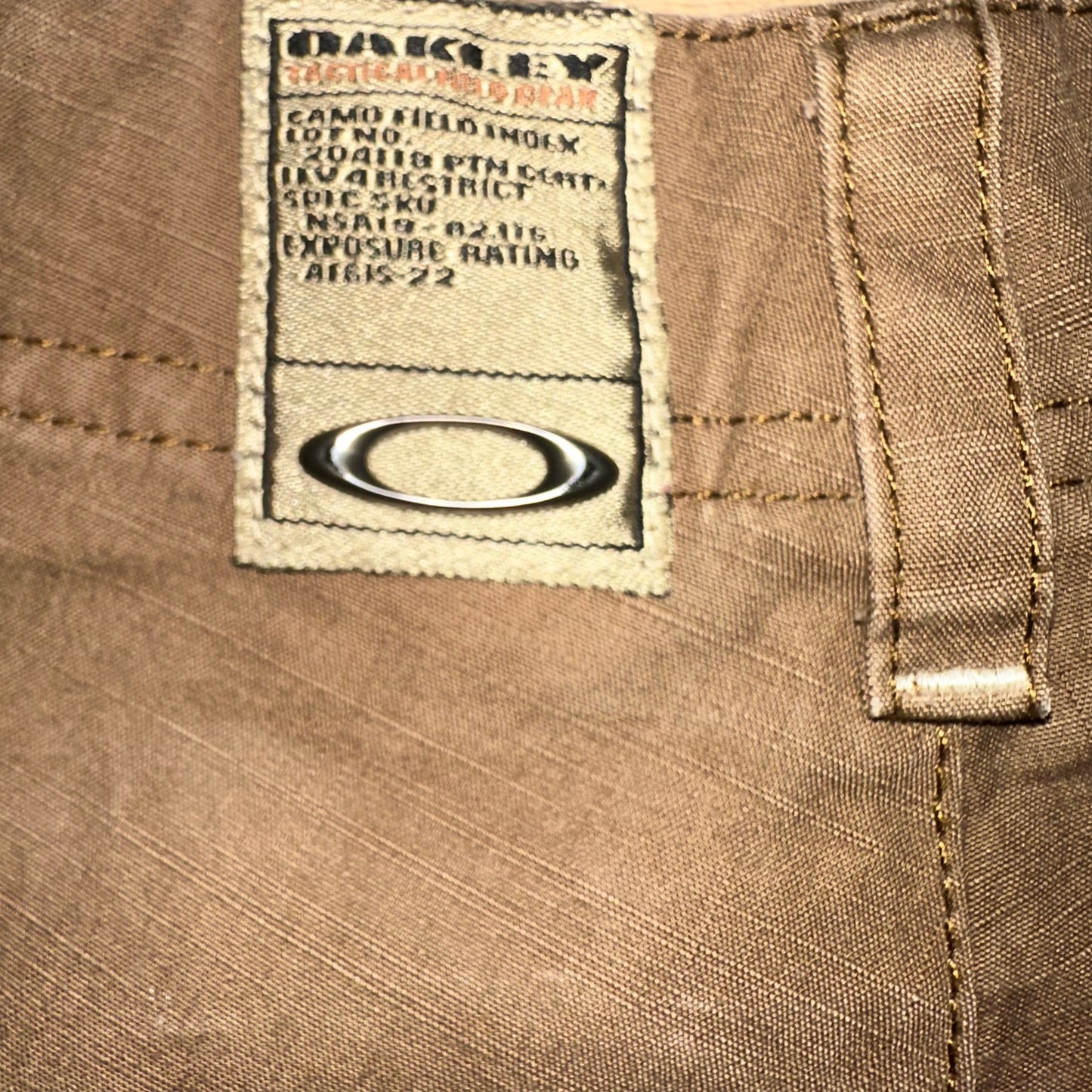 Vintage 90s Oakley baggy shorts