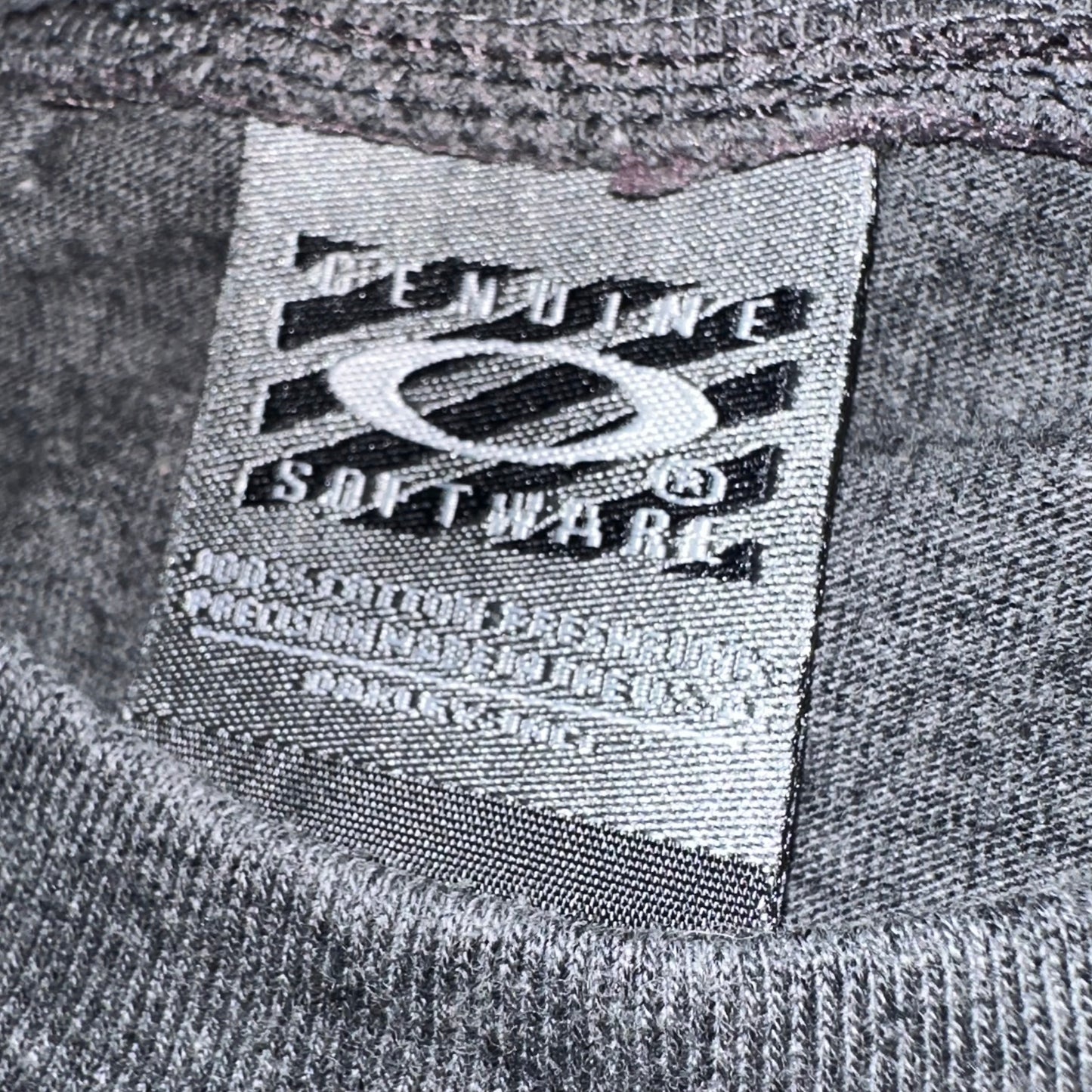Vintage 90s Oakley tee