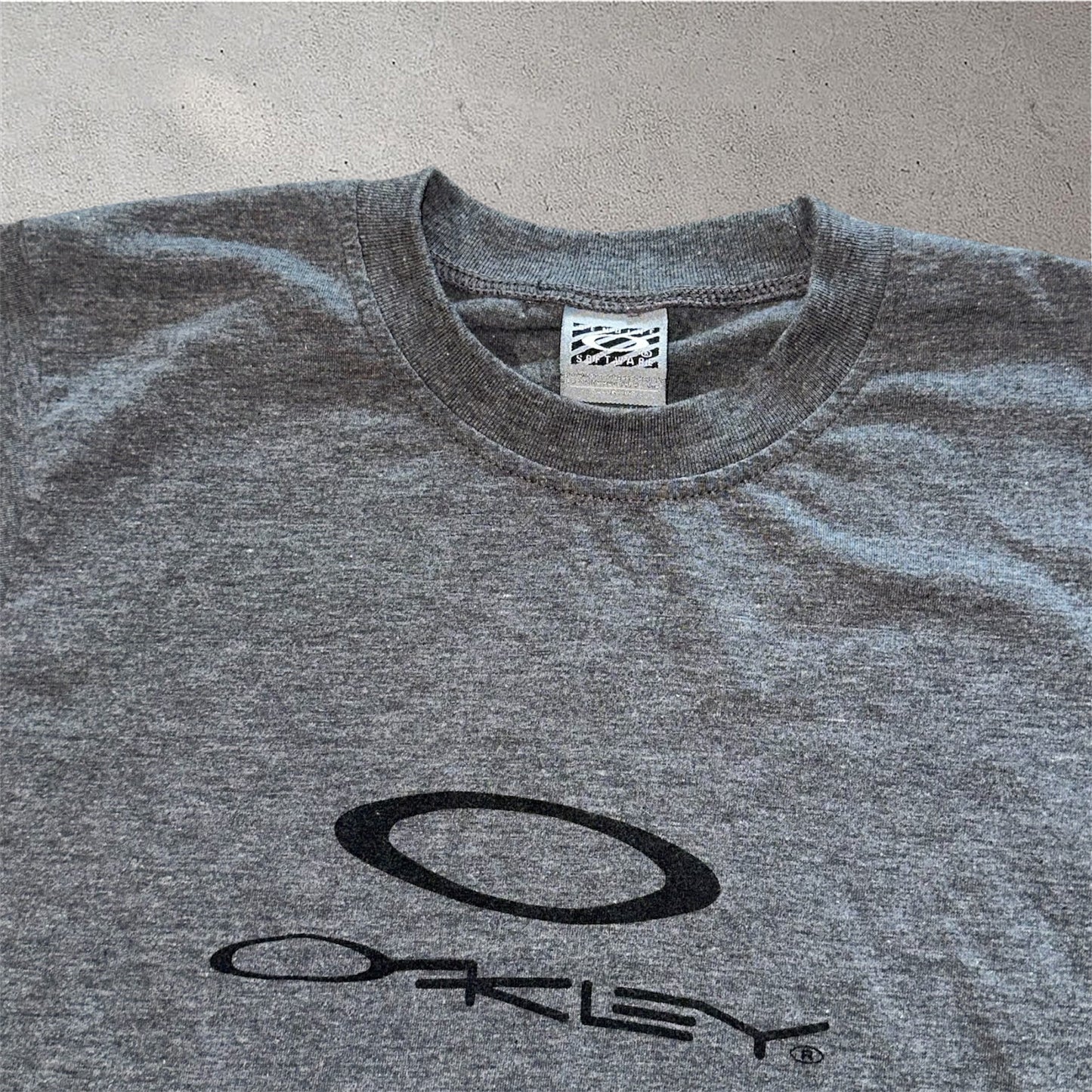 Vintage 90s Oakley tee