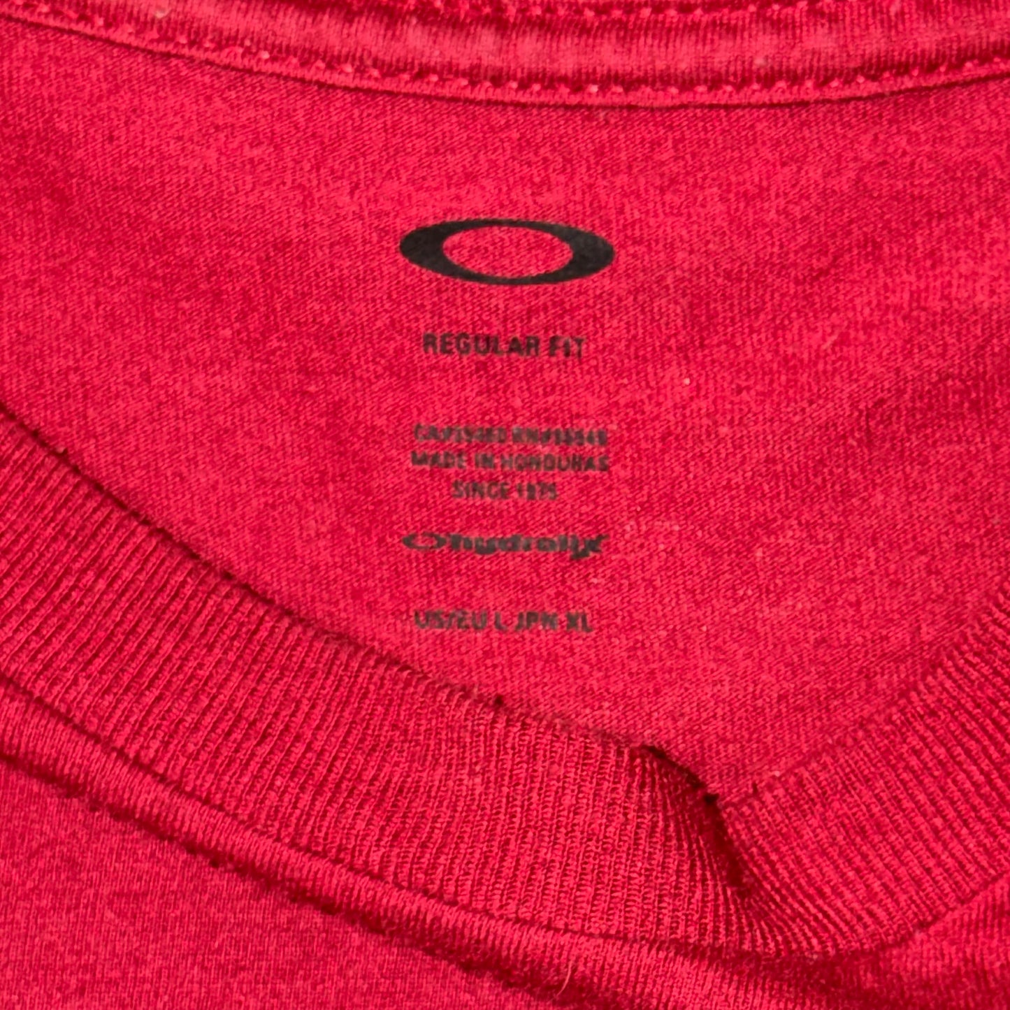 Vintage Oakley tee