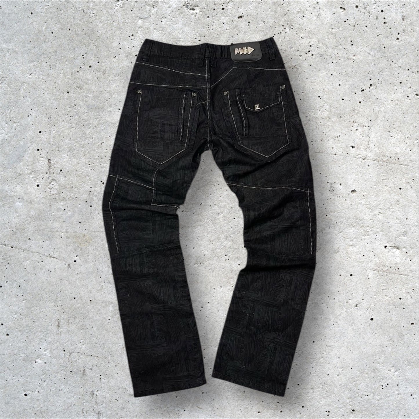 Mid Point Jeans