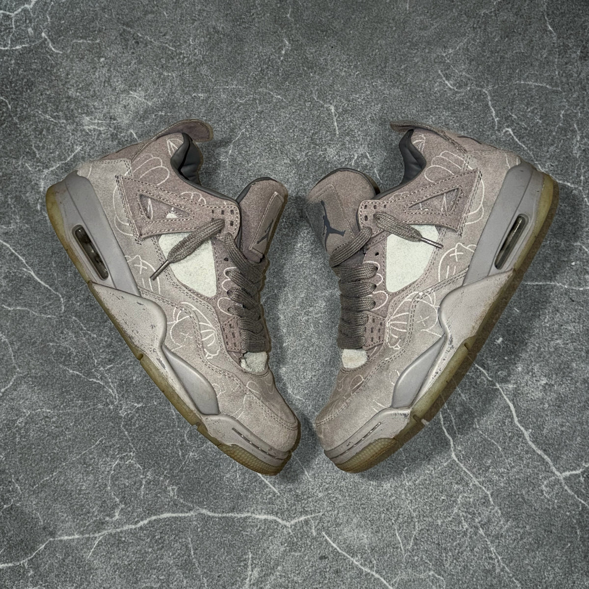 Air Jordan Retro 4 Kaws [42]