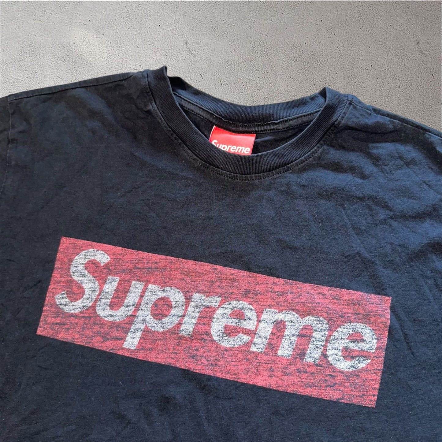 Supreme tee