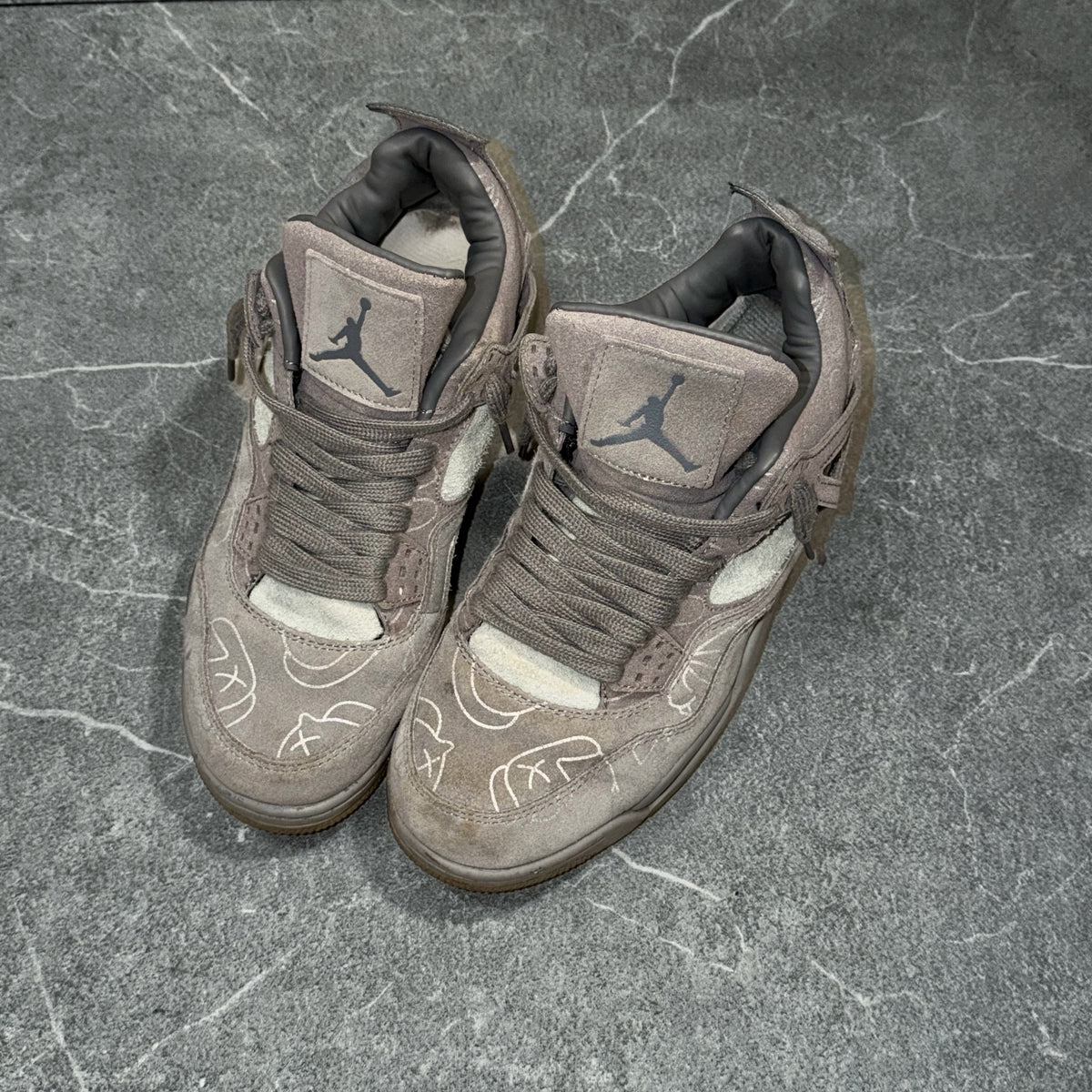 Air Jordan Retro 4 Kaws [42]