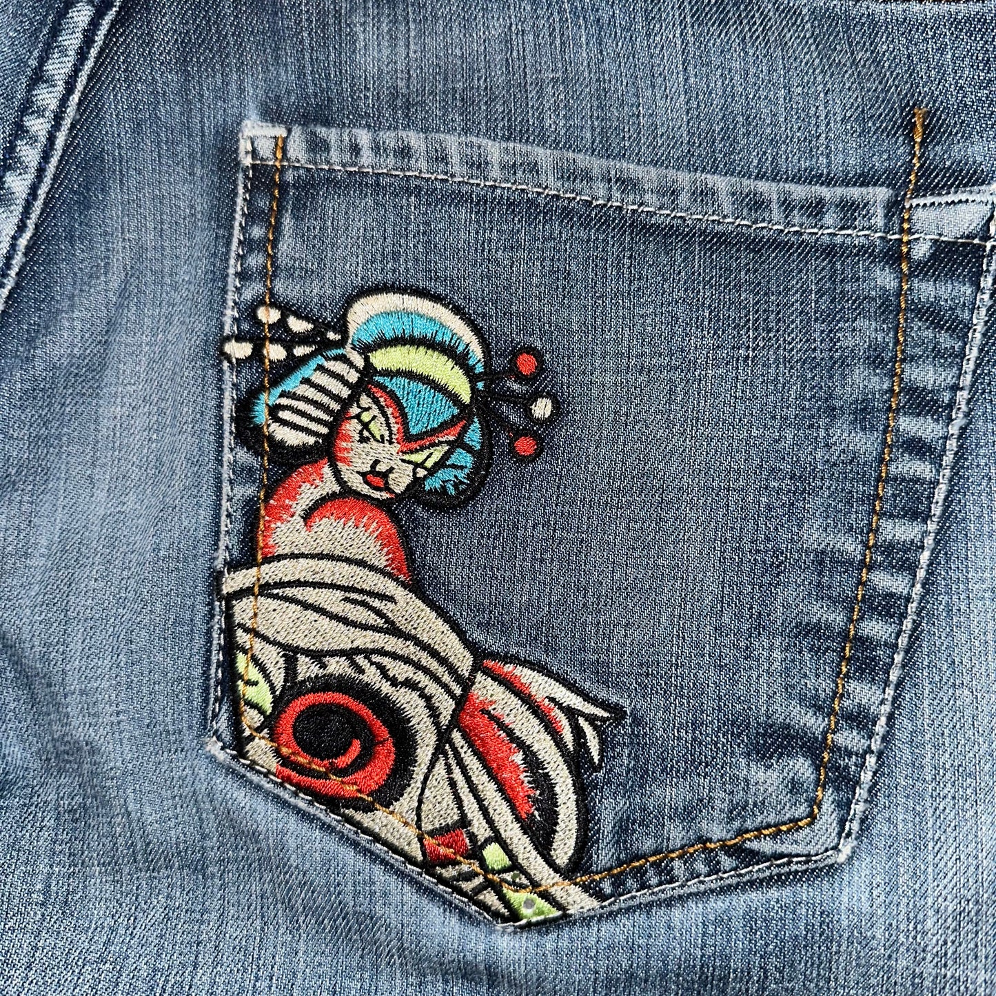 Vintage Ed Hardy Geisha Embroidered wmns Jeans
