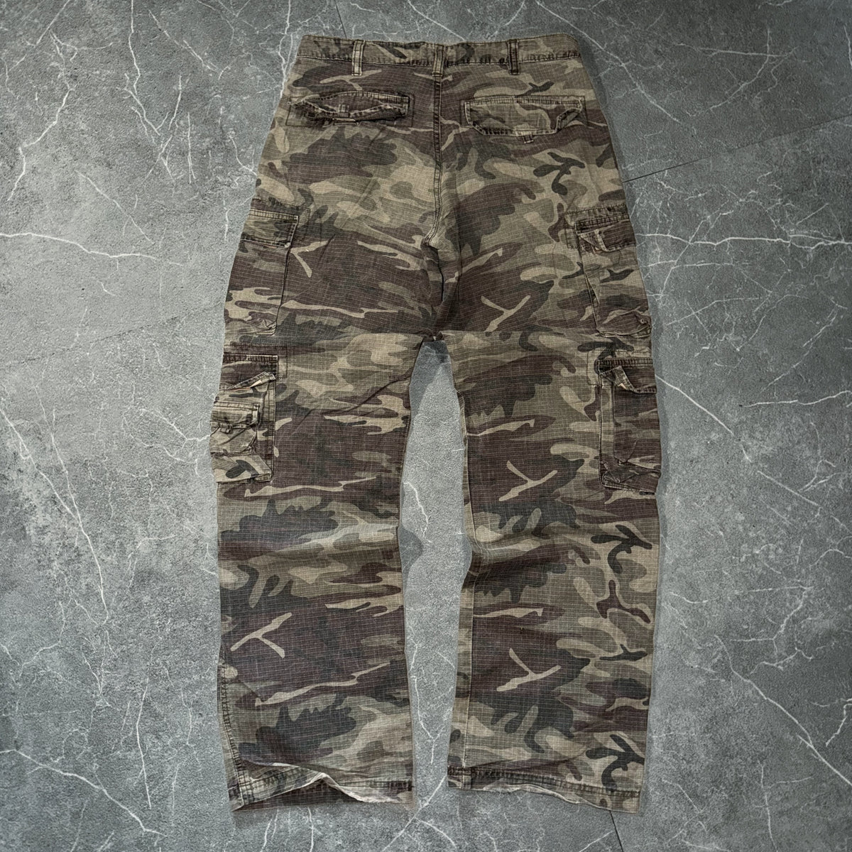 American Eagle Cargo Pants