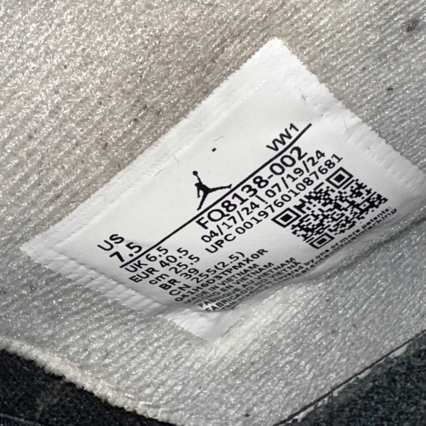 Air Jordan Retro 4 FEAR 2024 [40.5]