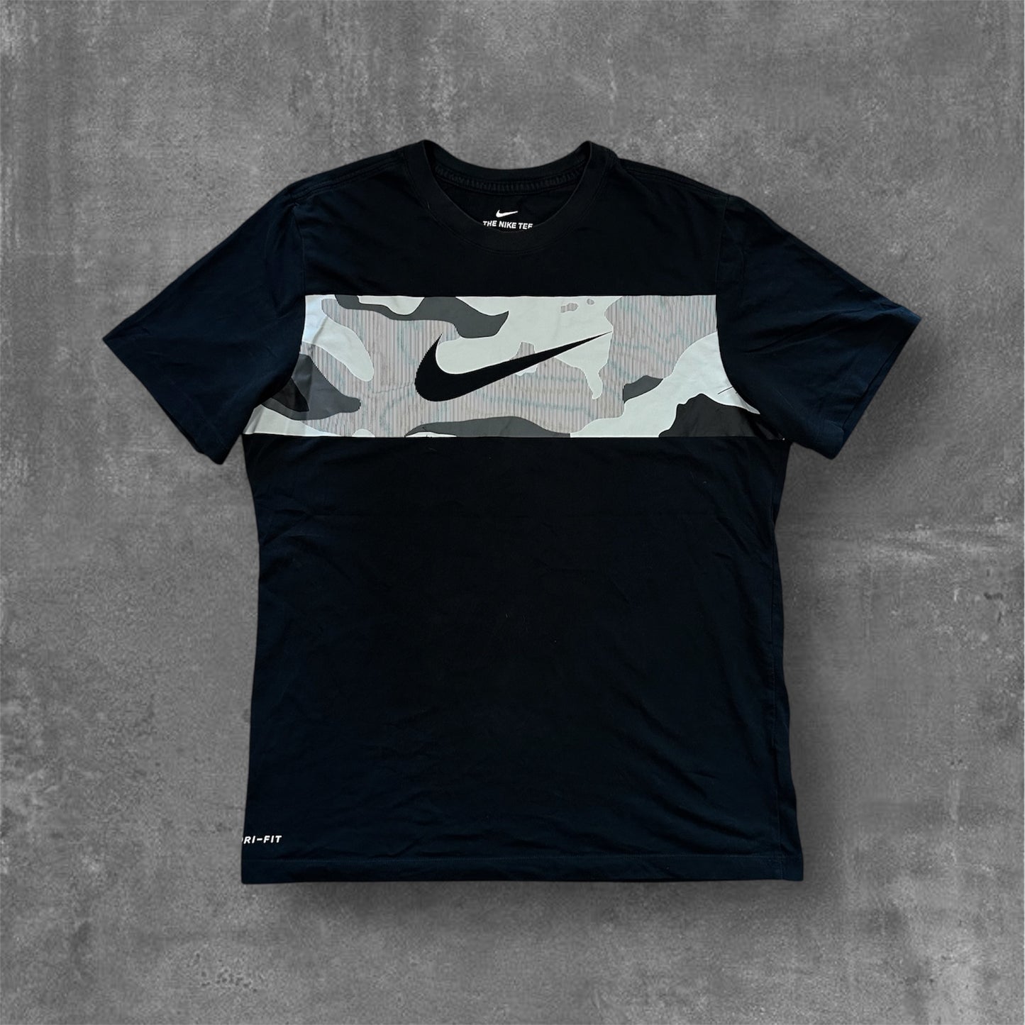 Nike tee
