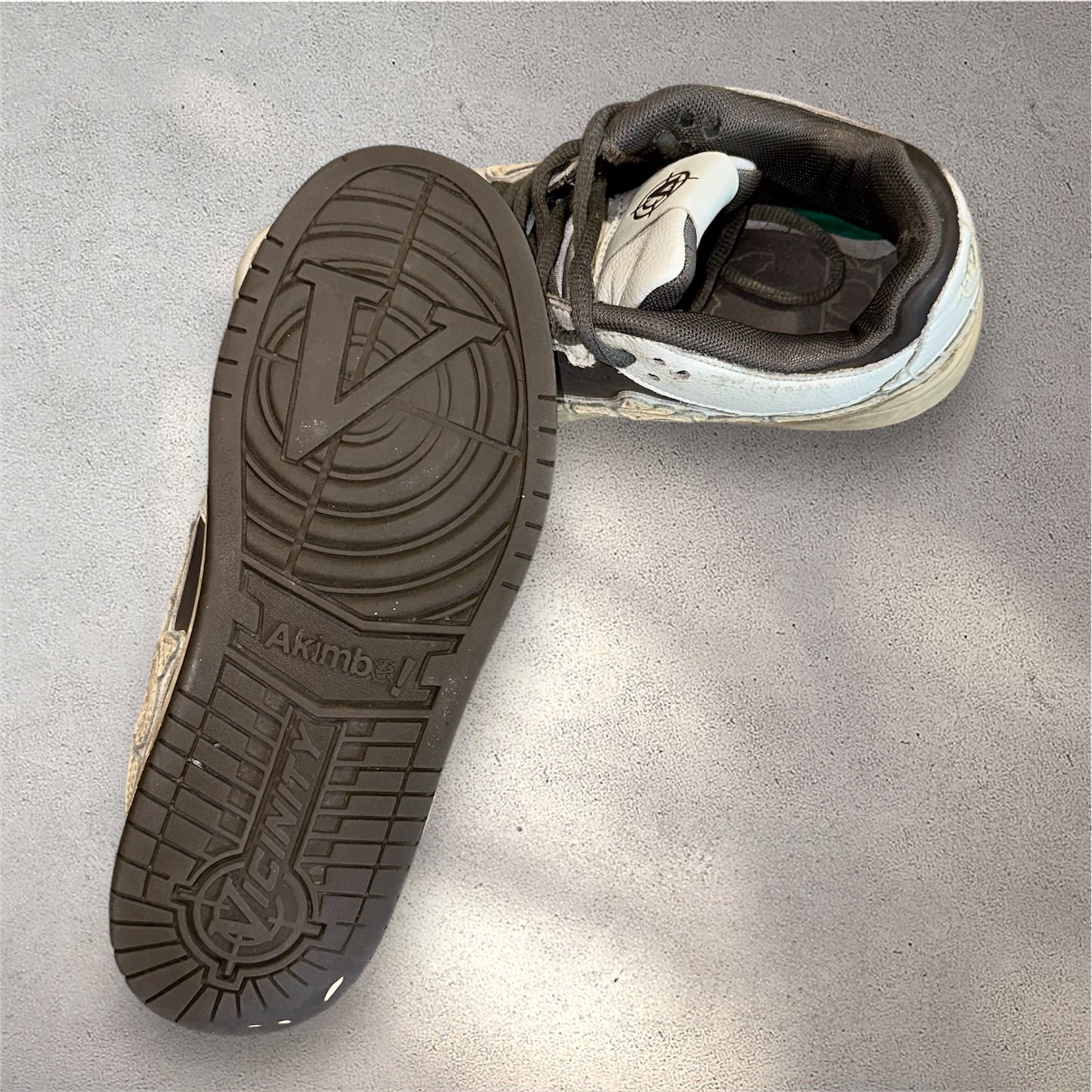 Vicinity Akimbo Lows „Bone Caper“ 38,5