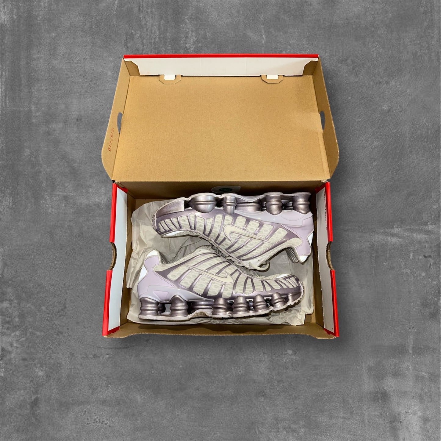 Nike Shox Summit White/Barely Grape/Sail [40]