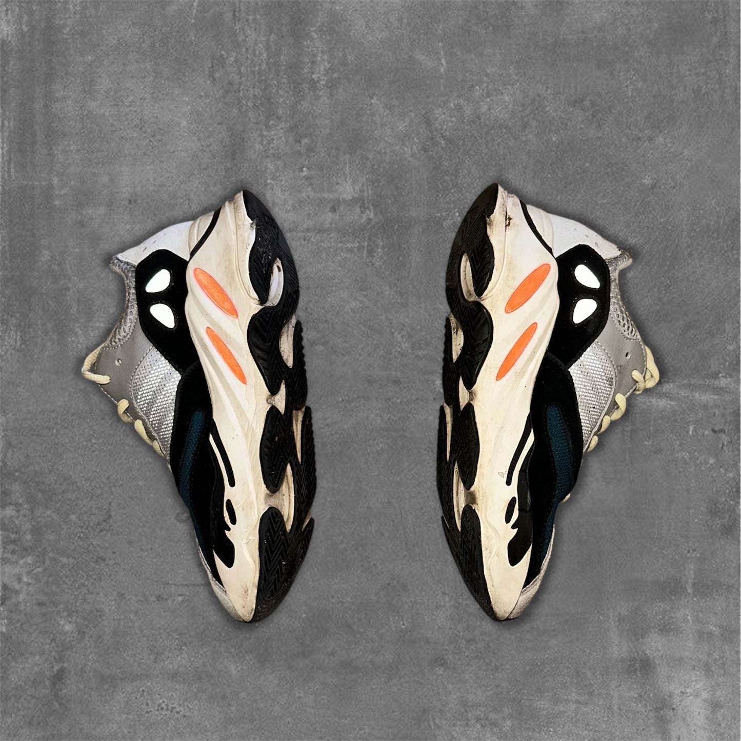 Adidas Yeezy Boost 700 Wave Runner Sneakers