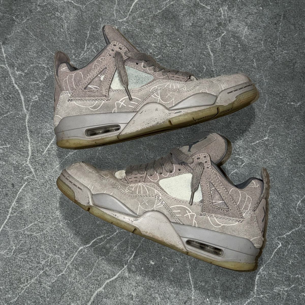 Air Jordan Retro 4 Kaws [42]