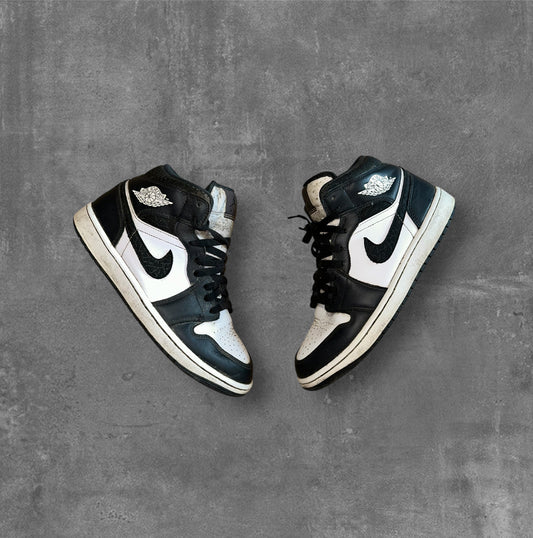 Air Jordan Retro 1 mid [42.5]