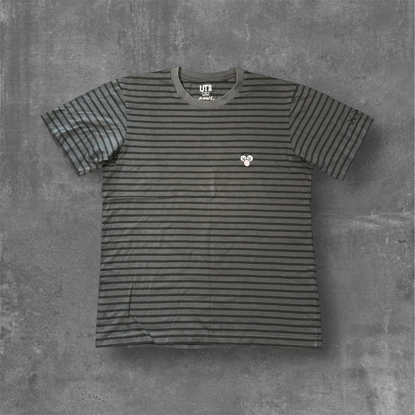 Uniqlo X Kaws tee